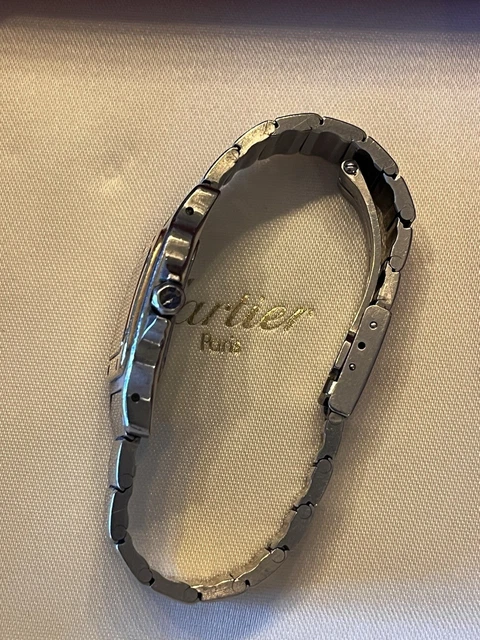 1990s-Womens-Santos-Cartier-Watch-1057930-02462-13.webp Montre Santos Cartier pour femme des années 1990 1057930 02462