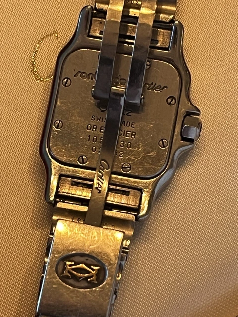 1990s-Womens-Santos-Cartier-Watch-1057930-02462-14.webp Montre Santos Cartier pour femme des années 1990 1057930 02462
