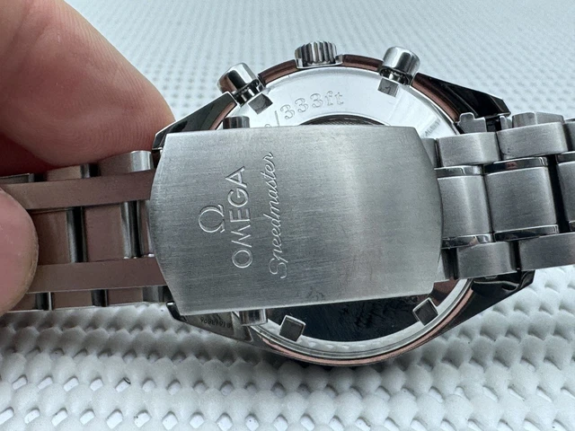 2007-Omega-Speedmaster-40mm-Chronograph-Automatic-1164-Original-14.webp Omega Speedmaster 40 mm Chronographe Automatique 2007 1164 Cadran d'origine Réf. 3211.30