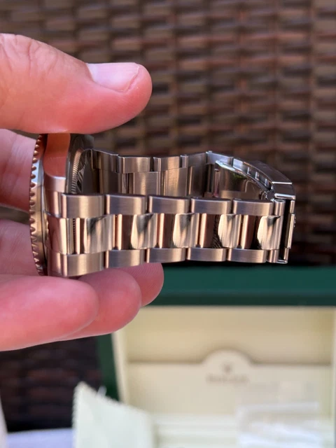 2015-16-Rolex-GMT-Master-II-Batman-116710BLNR-Factory-7.webp Rolex GMT-Master II "Batman" 2015-16 116710BLNR - Révisée en usine en 2025 PAS DE RSV !!