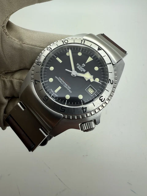 2020-Tudor-Black-Bay-P01-Stainless-Steel-Automatic (6) Montre Tudor Black Bay P01 automatique en acier inoxydable 42 mm avec bracelet en cuir (réf. 70150 B+P), année 2020