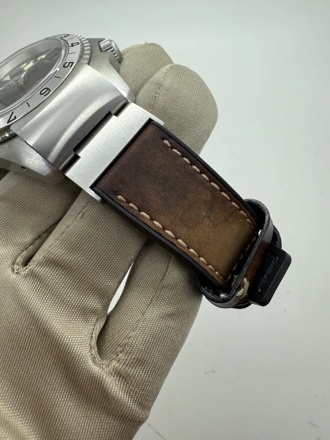 2020-Tudor-Black-Bay-P01-Stainless-Steel-Automatic (8) Montre Tudor Black Bay P01 automatique en acier inoxydable 42 mm avec bracelet en cuir (réf. 70150 B+P), année 2020