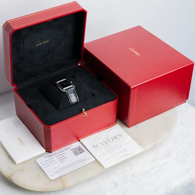 2022-Cartier-Tank-Must-Large-WSTA0072-Quartz-Black-11.webp Montre Cartier Tank Must Large WSTA0072 à quartz, cadran noir, bracelet cuir 22 mm, ensemble complet