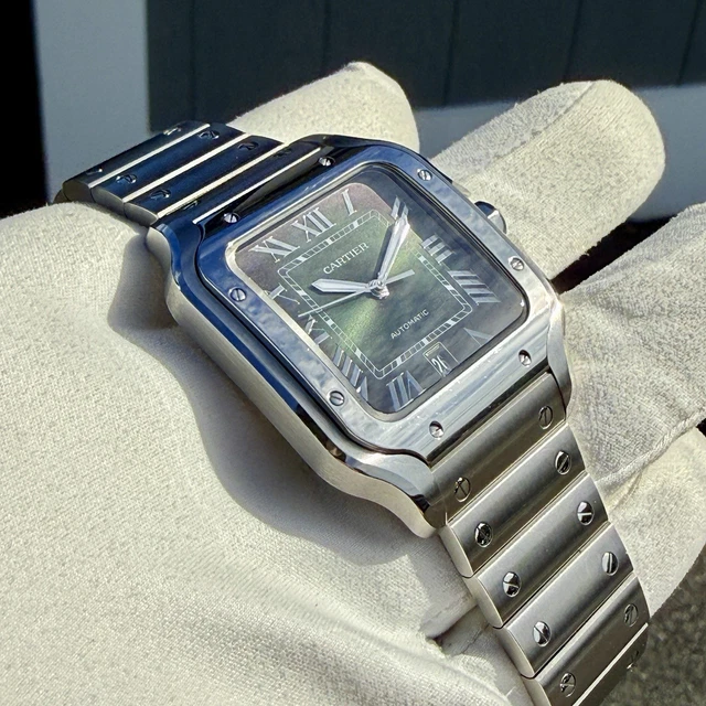 2024-Cartier-Santos-Large-Green-Dial-WSSA0062-Very-4.webp Montre Cartier Santos Grand Cadran Vert WSSA0062, 2024, Très bon état - Boîte et Papiers