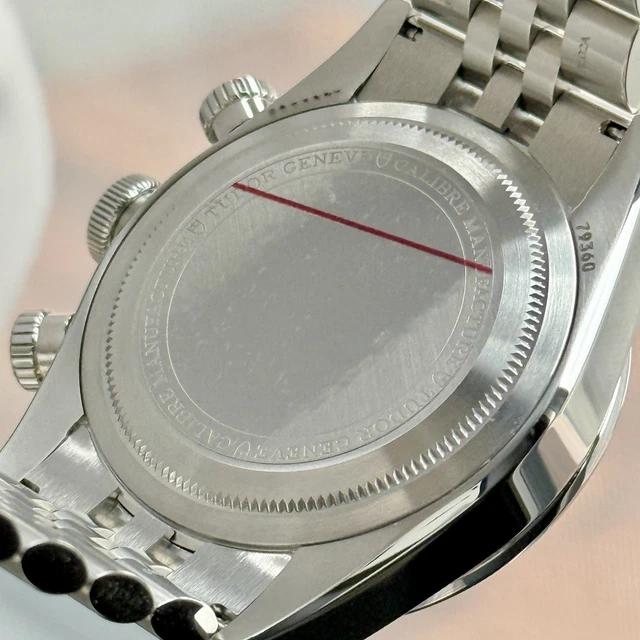 2025-Tudor-Black-Bay-Chrono-Pink-Dial (9) Tudor Black Bay Chrono Cadran Rose « Flamingo Pink » 41 mm M79360N-0019 (2025)