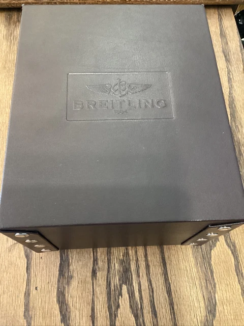 Breitling-Superocean-Heritage-42-Mens-Watch-A1732124-G717-154A-BOX-11.webp Montre Breitling Superocean Heritage 42 pour homme, A1732124/G717-154A, coffret