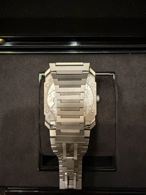 Montre Bvlgari Titane Octo Finissimo Gris BGO40C14TTXTAUTO