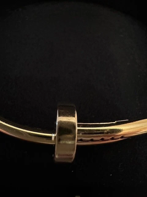 Cartier-Juste-un-Clou-bracelet-classic-model-18K-7.webp Bracelet Cartier Juste un Clou, modèle classique en or 18 carats, taille 20 ; avec certificat