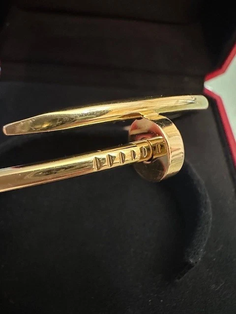 Cartier-Juste-un-Clou-bracelet-classic-model-18K-8.webp Bracelet Cartier Juste un Clou, modèle classique en or 18 carats, taille 20 ; avec certificat