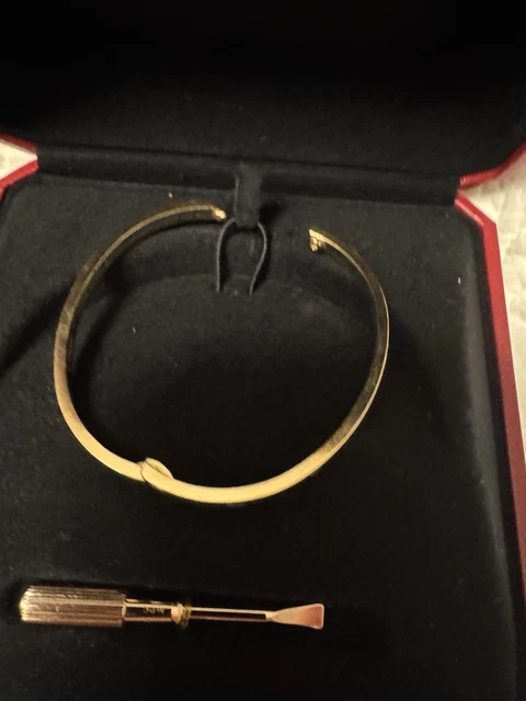 Cartier-LOVE-Bracelet-small-Rose-Gold-Size-16-7-Copie-Copie.webp Bracelet Cartier LOVE (petit) Or rose Taille 16