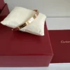Cartier-Love-Bracelet-Classic-Model-18K-16.webp Bracelet Love Cartier - Modèle Classique - Or rose 18 carats - 21 cm - Coffret et certificat 2022