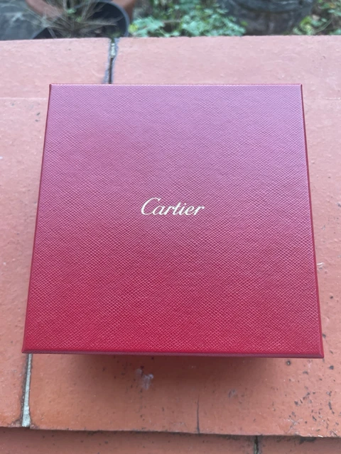 Cartier-Love-Bracelet-Original-Rose-Gold-Size-17-41.webp Bracelet Cartier Love Original en or rose, taille 17, boîte et papiers, 2025