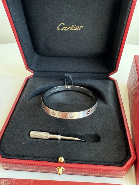 Cartier-Love-Bracelet-size-18-Brushed-White-Gold (4) Bracelet Cartier Love, taille 18, or blanc brossé 18 carats, état neuf