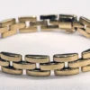 Cartier-Panther-Link-Bracelet-3-Row-18k-Yellow-7.webp Bracelet Cartier Panthère à 3 rangs en or jaune 18 carats, très bon état
