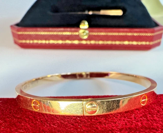 Cartier-Rose-Gold-Love-Bracelet-Medium-Model-With (11) Bracelet Cartier Love en or rose, modèle moyen, avec boîte et documents d'origine.