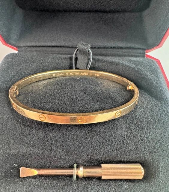 Cartier-Rose-Gold-Love-Bracelet-Medium-Model-With (2) Bracelet Cartier Love en or rose, modèle moyen, avec boîte et documents d'origine.