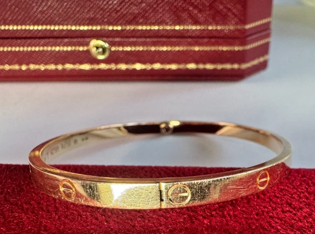Cartier-Rose-Gold-Love-Bracelet-Medium-Model-With (5) Bracelet Cartier Love en or rose, modèle moyen, avec boîte et documents d'origine.