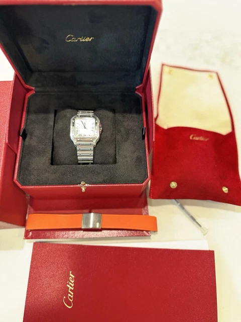 Cartier-Santos-de-Cartier-Medium-Stainless-Steel-WSSA0029-21.webp Montre Cartier Santos de Cartier Medium en acier inoxydable WSSA0029, coffret et papiers