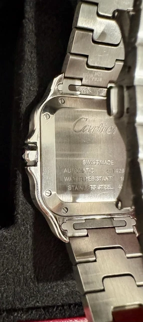 Cartier-Santos-de-Cartier-Medium-Stainless-Steel-WSSA0029-30.webp Montre Cartier Santos de Cartier Medium en acier inoxydable WSSA0029, coffret et papiers