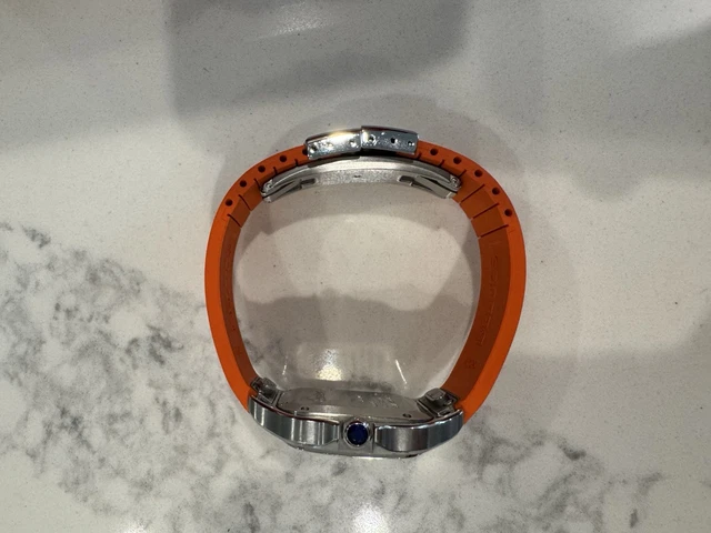 Cartier-Santos-de-Cartier-Medium-Stainless-Steel-WSSA0029-35.webp Montre Cartier Santos de Cartier Medium en acier inoxydable WSSA0029, coffret et papiers