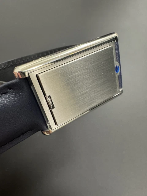 Test de la Cartier Tank Basculante XL 26 mm en acier 2522 (09/2025)