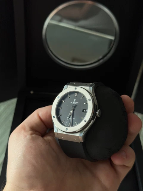 Hublot-Classic-Fusion-Titanium-45mm-511NX1171RX-RRP-21.webp Hublot Classic Fusion Titanium 45 mm 511.NX.1171.RX