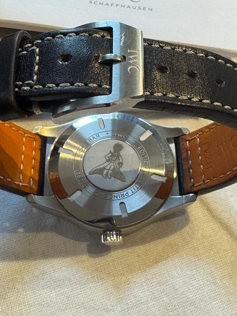 IWC-IW327010-Le-Petit-Prince-Mark-XVIII-Pilots-7.webp Montre d'aviateur IWC IW327010 Le Petit Prince Mark XVIII - Cadran bleu - Automatique