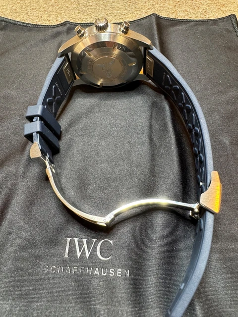 IWC-Pilots-Chronograph-Le-Petite-Prince-Edition-52.webp Chronographe d'Aviateur IWC Édition Le Petit Prince - IW377714 Coffret + Papiers