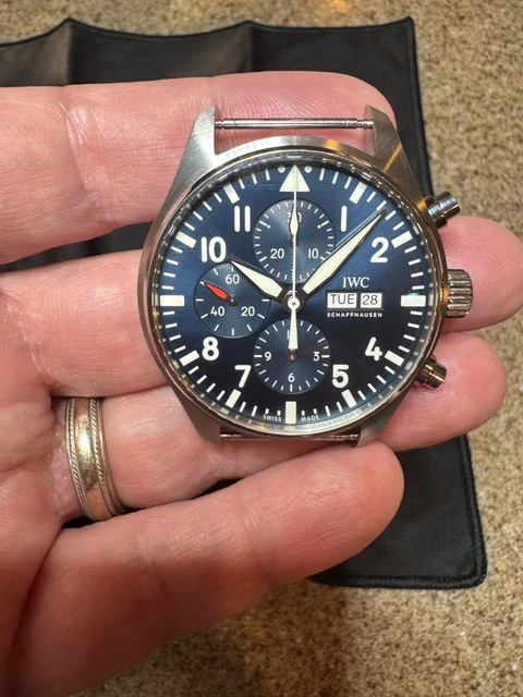 IWC-Pilots-Chronograph-Le-Petite-Prince-Edition-53.webp Chronographe d'Aviateur IWC Édition Le Petit Prince - IW377714 Coffret + Papiers