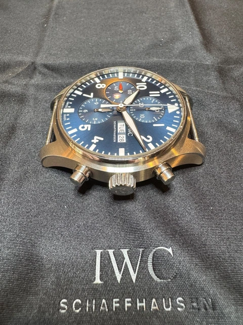 IWC-Pilots-Chronograph-Le-Petite-Prince-Edition-55.webp Chronographe d'Aviateur IWC Édition Le Petit Prince - IW377714 Coffret + Papiers
