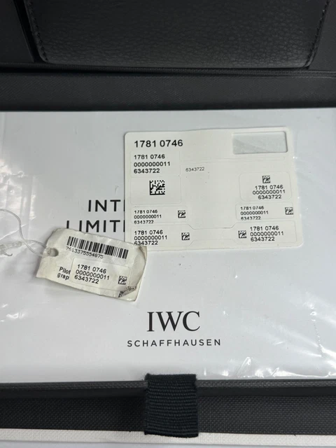 IWC-Portugieser-Yacht-Club-Chronograph-IW3814093-FULLY-13.webp IWC Portugieser Yacht Club Chronographe IW3814093 Entièrement fonctionnel Sans prix de réserve