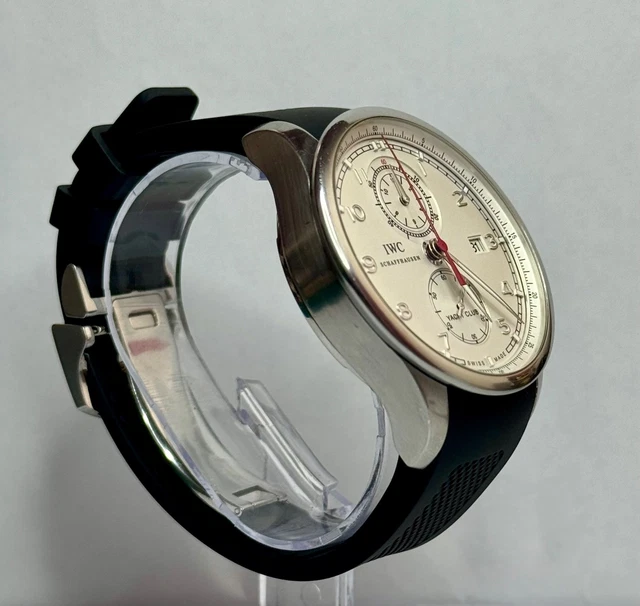 IWC-Portugieser-Yacht-Club-Chronograph-IW3814093-FULLY-2.webp IWC Portugieser Yacht Club Chronographe IW3814093 Entièrement fonctionnel Sans prix de réserve