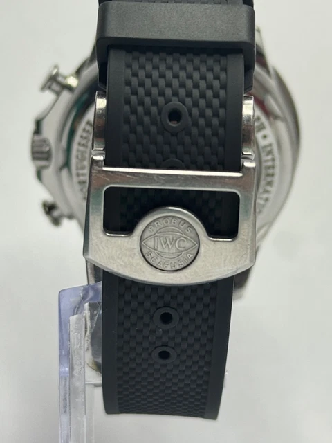 IWC-Portugieser-Yacht-Club-Chronograph-IW3814093-FULLY-6.webp IWC Portugieser Yacht Club Chronographe IW3814093 Entièrement fonctionnel Sans prix de réserve