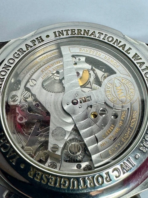IWC-Portugieser-Yacht-Club-Chronograph-IW3814093-FULLY-8.webp IWC Portugieser Yacht Club Chronographe IW3814093 Entièrement fonctionnel Sans prix de réserve