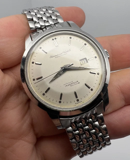 IWC-SCHAFFHAUSEN-Ingenieur-AUTOMATIC-REF-666-3.webp IWC SCHAFFHAUSEN Ingenieur AUTOMATIQUE REF 666 MONTRE VINTAGE HOMME CAL 8531
