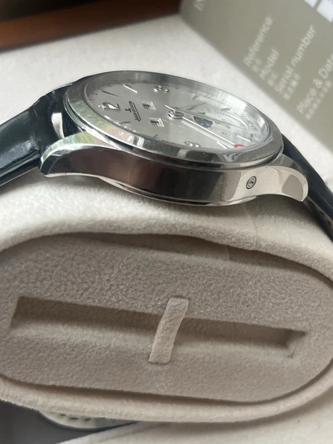 Jaeger-LeCoultre-Master-Steel-Mens-Watch-Q1558420-Moonphase-5.webp Montre Jaeger-LeCoultre Master Steel pour homme - Q1558420 Phases de lune Calendrier annuel