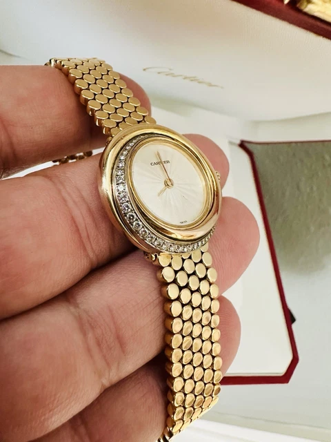 Ladies-Cartier-Trinity-Watch-All-18k-Yellow-Gold-5.webp Montre Cartier Trinity pour femme, or jaune 18 carats et diamants ~ Boîte et papiers