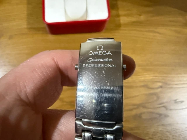 OMEGA-Seamaster-Chrono-Diver-Mens-Black-Watch-5.webp Montre Omega Seamaster Chrono Diver pour homme, noire - 213.30.42.40.01.001