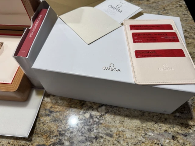 OMEGA Seamaster Diver 300M cadran blanc 42 mm état fantastique