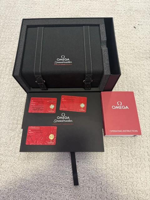 OMEGA-Speedmaster-Moonwatch-Professional-31030425001002-16.webp OMEGA Speedmaster Moonwatch Professional 310.30.42.50.01.002