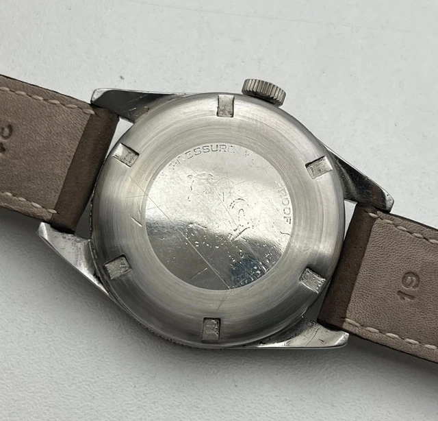 Omega-Seamster-300-Vintaeg-Pre-165014-Automatic-10-1.webp Omega Seamaster 300 Vintage Pre 165.014 Automatique 552 Acier Montre Vintage Rare