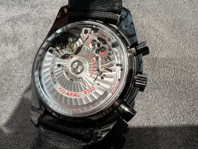 Omega-Speedmaster-Darkside-of-the-Moon-Complete-with-8-Copie-Copie.webp Omega Speedmaster Darkside of the Moon complète avec boîte et papiers