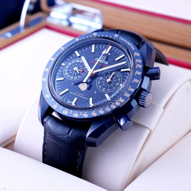 Omega-Speedmaster-Moonphase-Ceramic-Blue-Dial-Aventurine-3.webp Omega Speedmaster Moonphase Céramique Cadran Bleu Aventurine - 304.93.44.52.03.002