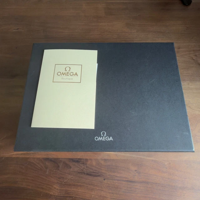 Omega Speedmaster Moonwatch Cadran Blanc 310.30.42.50.04.001 Coffret Complet 2025