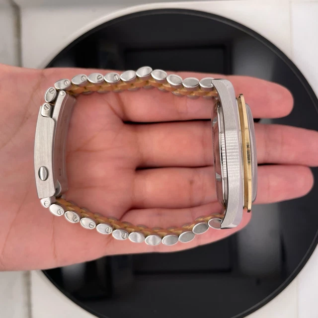 Omega-Speedmaster-Professional-Two-Tone-Moonwatch-Co-Axial-Master-12.webp Montre homme Omega Speedmaster Professional bicolore Moonwatch Co-Axial Master