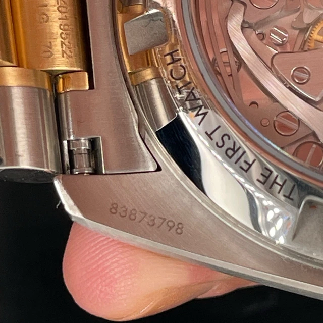 Omega-Speedmaster-Professional-Two-Tone-Moonwatch-Co-Axial-Master-7.webp Montre homme Omega Speedmaster Professional bicolore Moonwatch Co-Axial Master