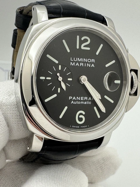 Panerai-Luminor-Marina-PAM00104-Black-Dial-On-A-3.webp Panerai Luminor Marina PAM00104 Cadran noir sur bracelet en alligator noir