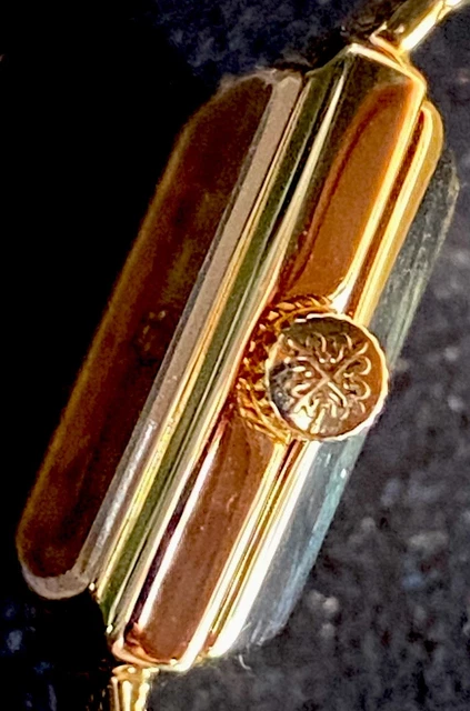 Montre Patek Philippe pour femme, 23 mm, or massif 18 carats, 50 g, remontage manuel, réf. 3352/1