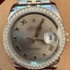 Rolex-Datejust-With-Gold-Diamonds-Under-9.webp Rolex Datejust en or et diamants. Sous garantie. Très impressionnante.