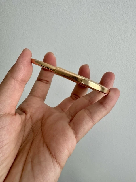 Bracelet jonc Tiffany & Co. à fermoir cadenas, or rose 18 carats, 31,8 grammes